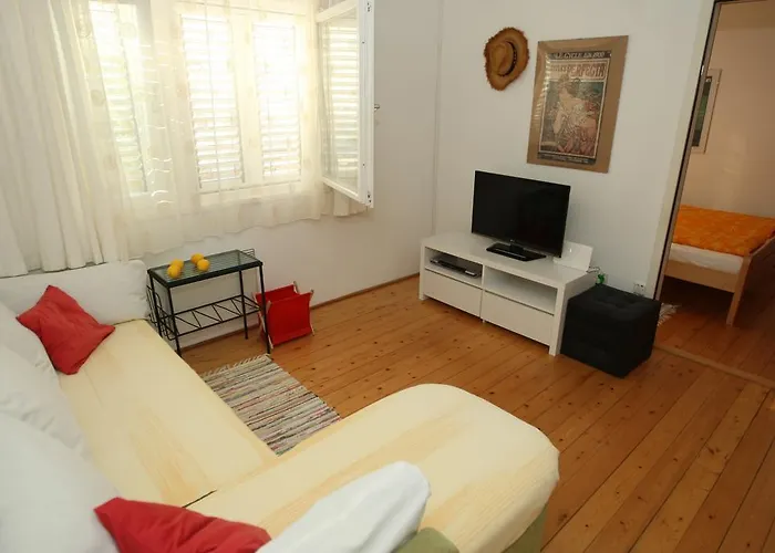 別荘 Kucica Ljubcek プリヴラカ